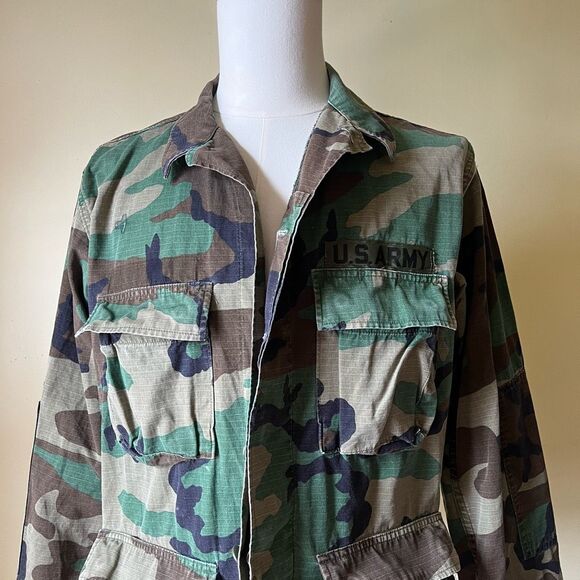 Vintage U.S. Army Woodland Camo BDU Jacket Medium Regular Ripstop Combat Coat - Picture 9 of 11